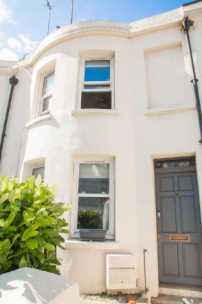 Stunning 3-bedroom home in Brighton.